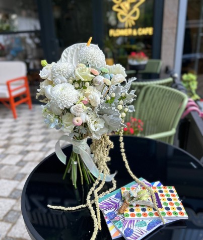 seashell bridal bouquet